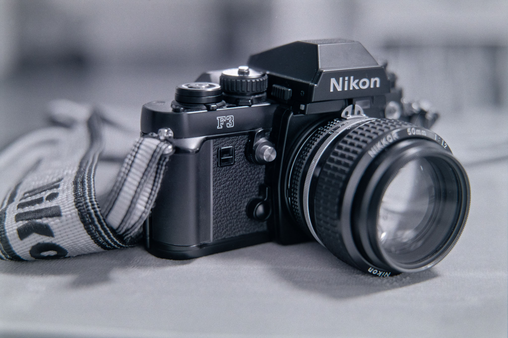 Nikon F3（訳あり）とAi Nikkor 50mm F1.8-