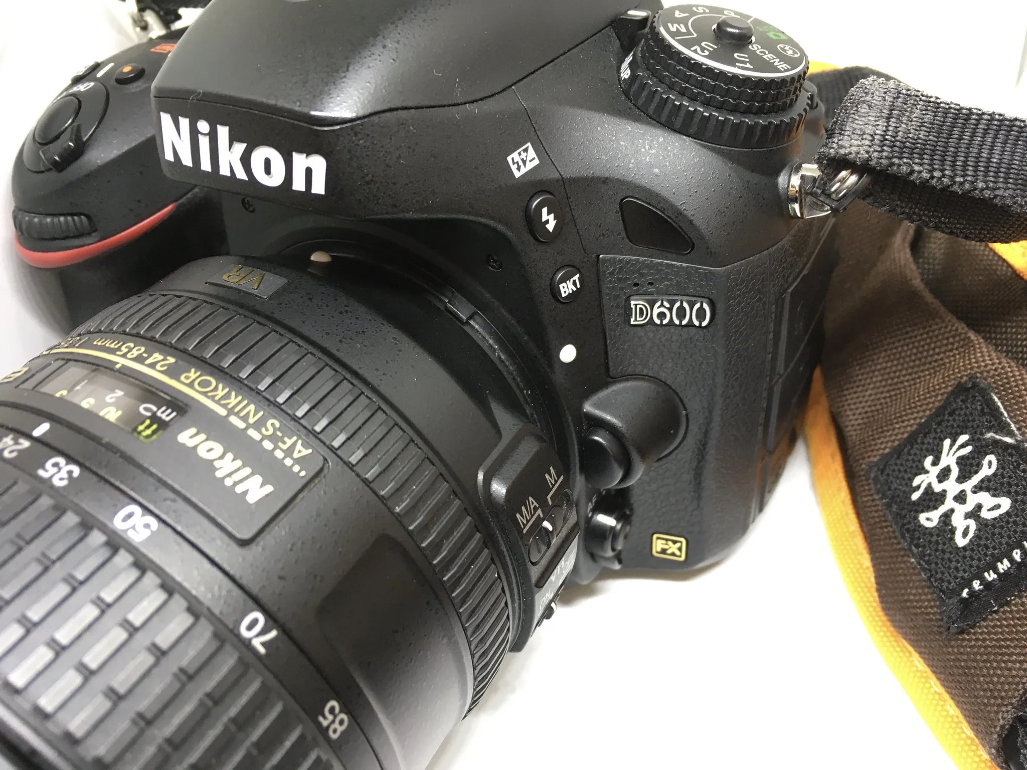 美品！使用極小！ ニコン Nikon D610 フルサイズ 一眼レフ カメラ 24 